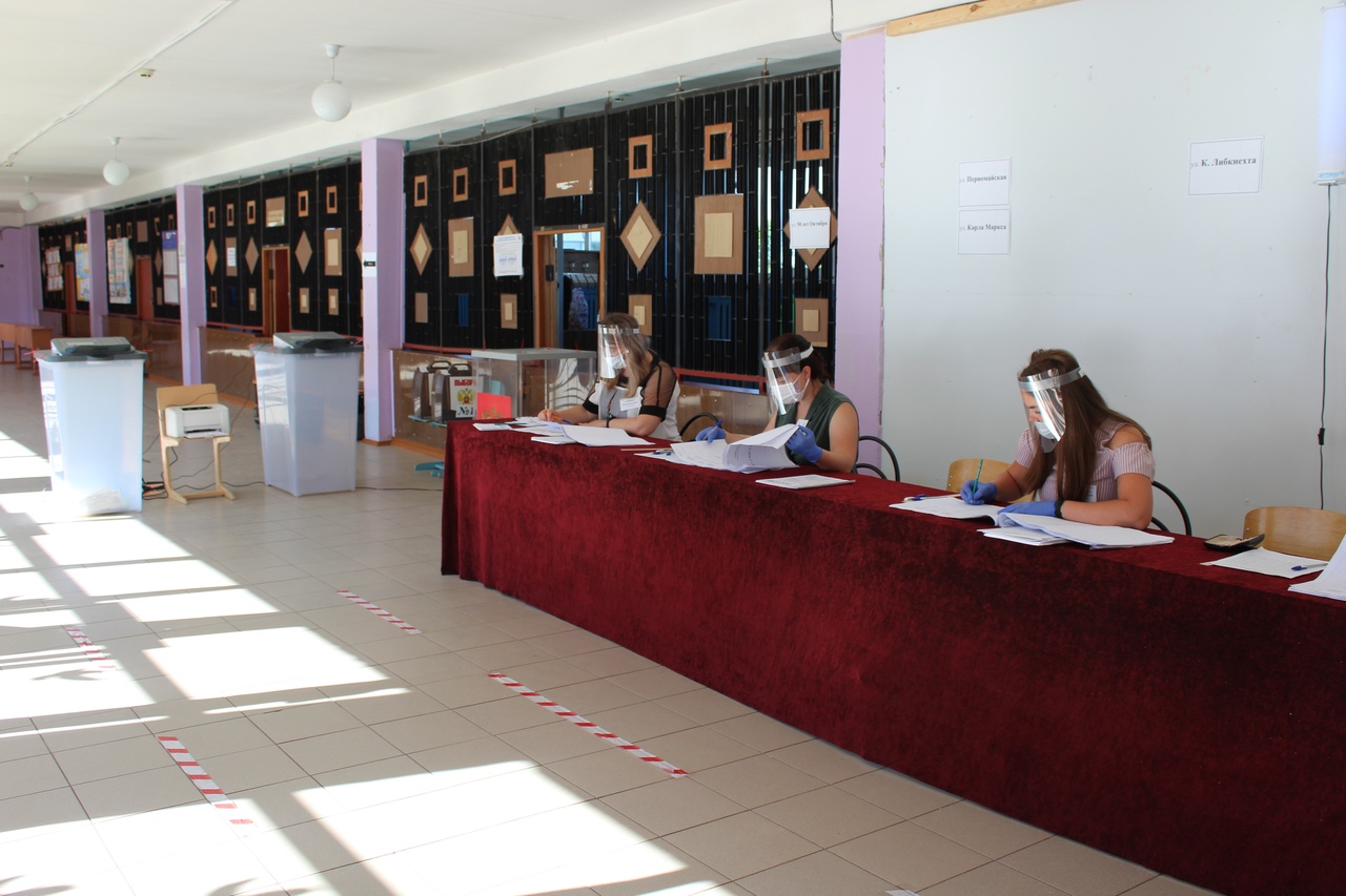 В Карачевском районе стартовал основной день общероссийского голосования