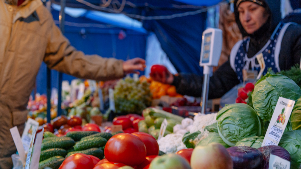 Брянцы раскупили 86% всех привезенных товаров на ярмарках выходного дня