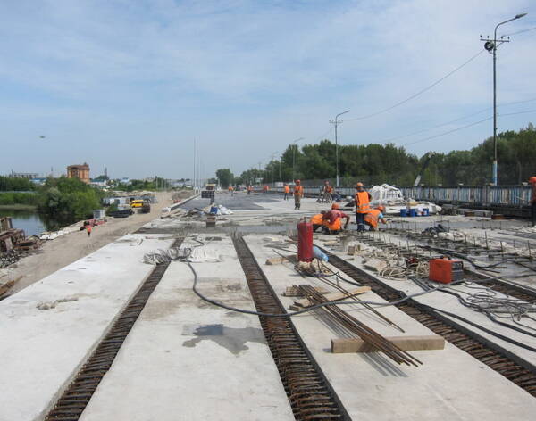 В Брянске Литейный мост сдадут раньше срока