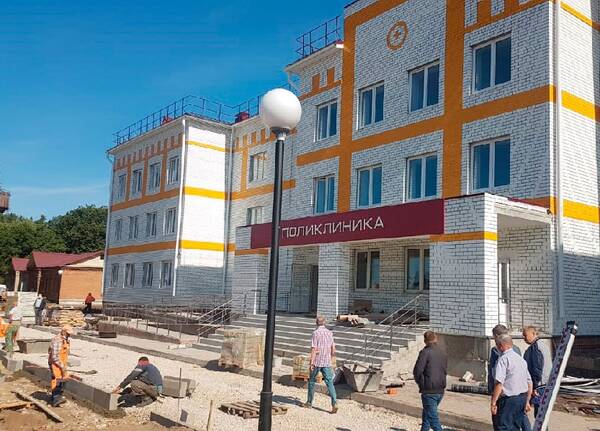 Построили в Стародубе поликлинику стоимостью 190 млн рублей