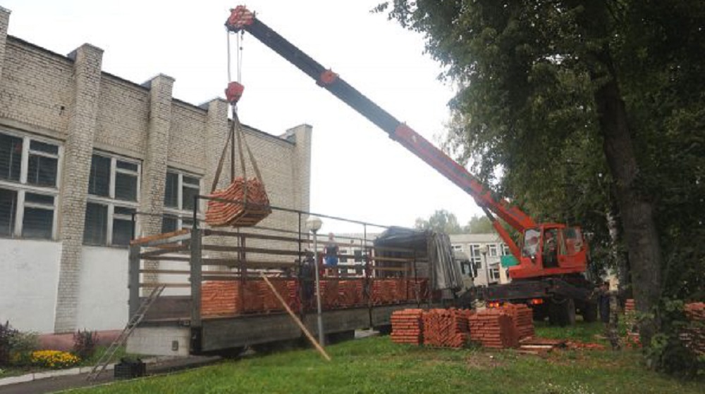В брянском Рогнедино приобрели кирпич для восстанавления храма во имя святителя Алексия