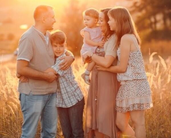 В конкурсе «Семья года 2020» победила молодая брянская семья