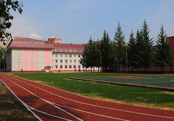 Брянские школы готовятся к традиционным линейкам 1 сентября