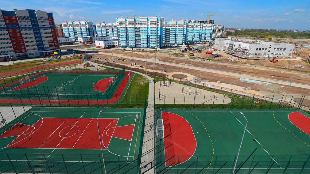 В Брянске у старого аэропорта строят новый сквер