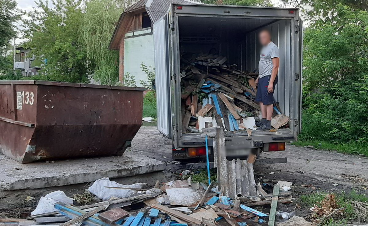 Брянск заполонили несанкционированные свалки