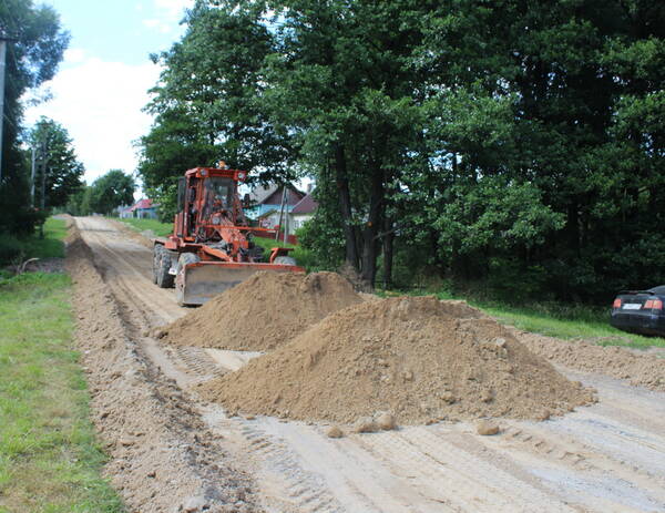 Идет ремонт  сельских дорог в Клетнянском районе Брянщины