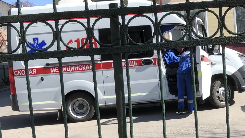 Врачи и власти призвали брянцев к осторожности и ответственности