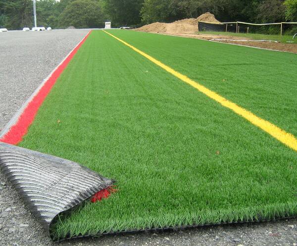 В унечской спортшколе «Электрон» появится футбольное поле с искусственным газоном