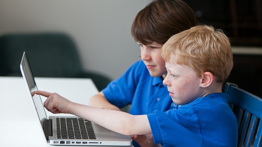 Брянских учеников 8-9 классов приглашают на бесплатное обучение в «Яндекс.Лицей»