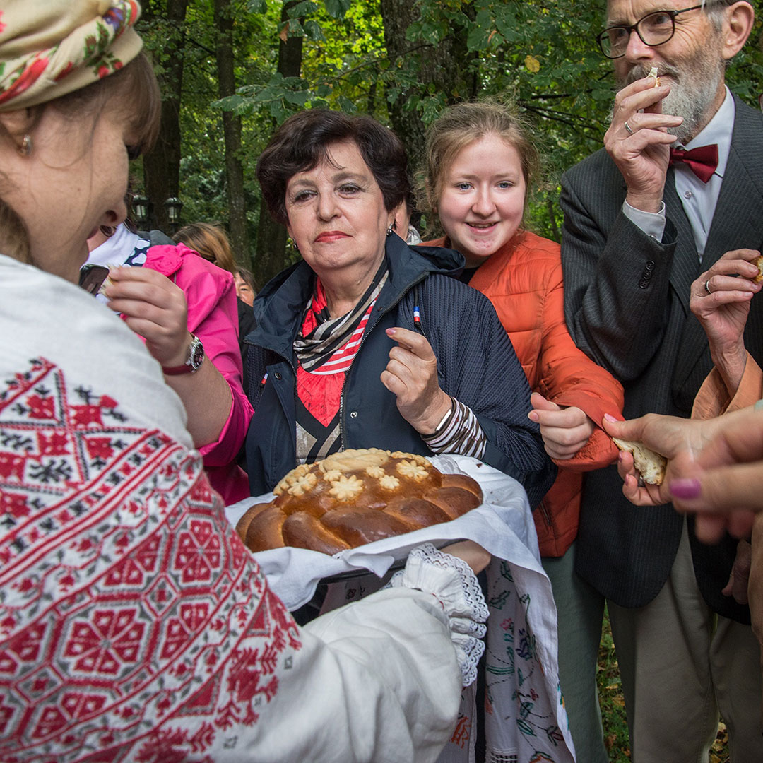 В брянском Овстуге праправнук Федора Ивановича Тютчева отпраздновал день Успения