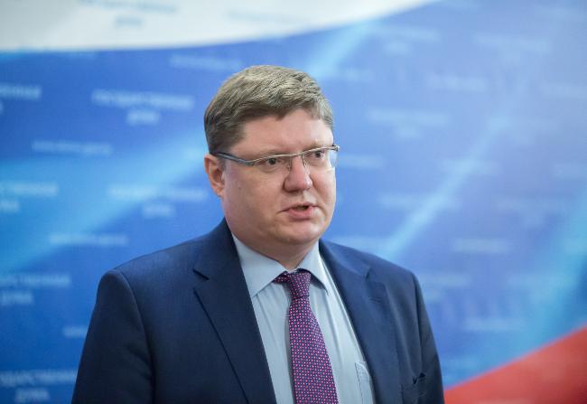 Андрей Исаев: Защита минимального дохода граждан от списания в счет долгов может начать действовать с 2021 года