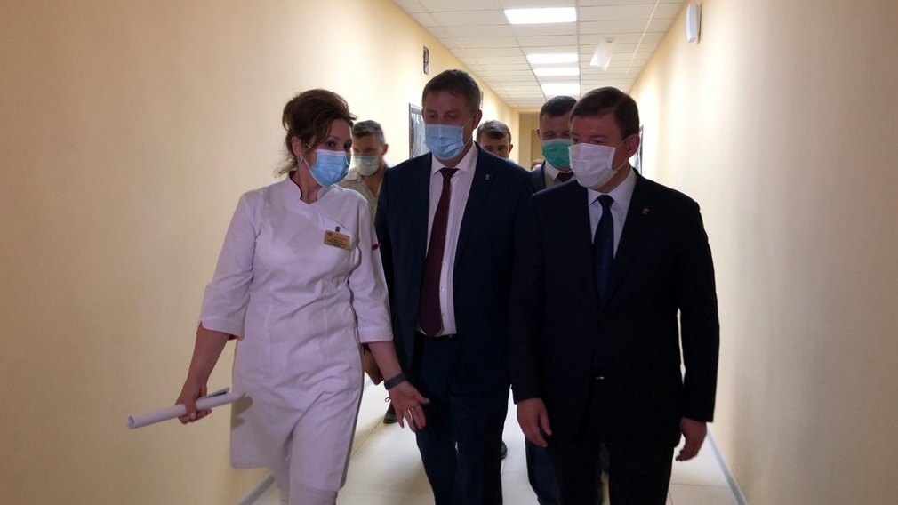 В Брянской городской поликлинике №1 капремонт и модернизация продолжаются