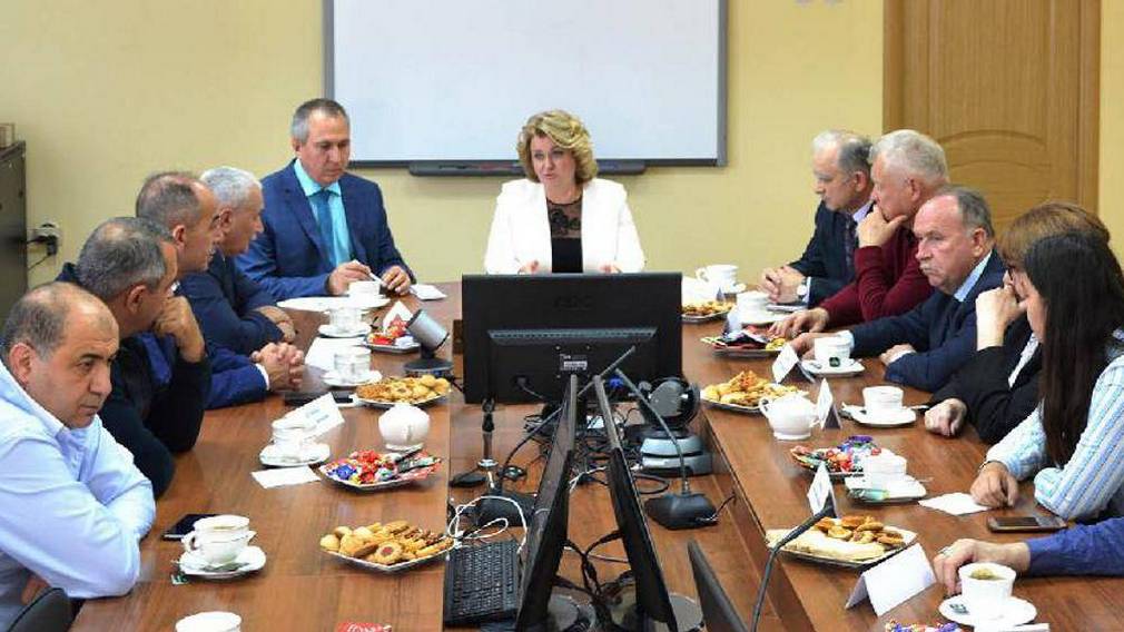 Национальные общины Брянщины поздравили губернатора с победой на выборах