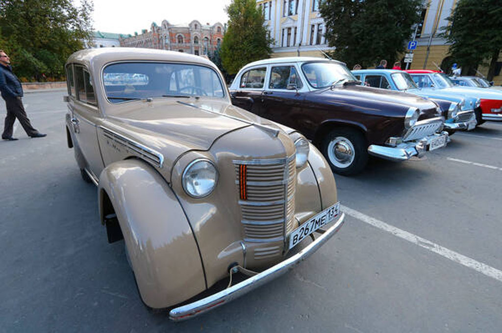 В Брянске в День города с 12.00 до 17.00 пройдет выставка ретромобилей