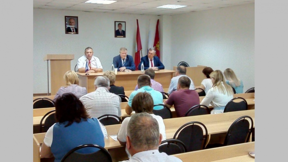 Зам брянского губернатора Николай Лучкин провел прием граждан в Сельцо