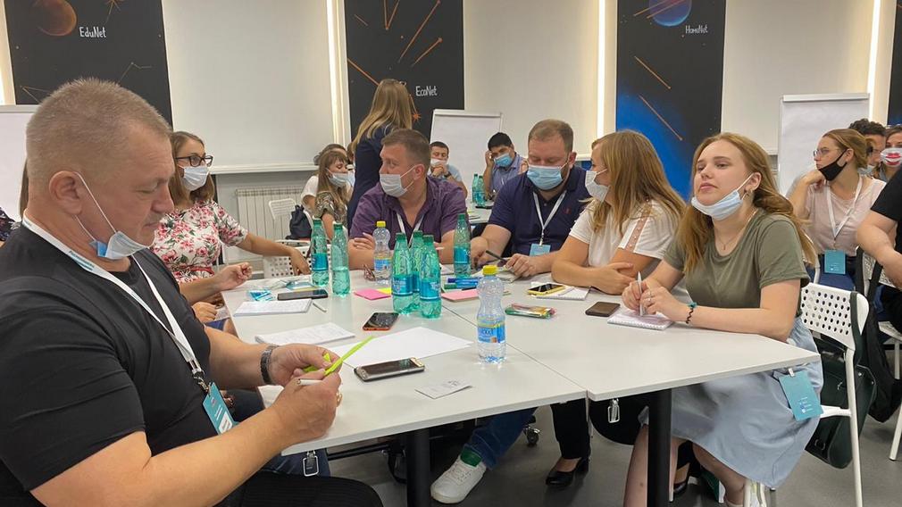 В Окружном совещании в Белгороде участвует и брянская делегация