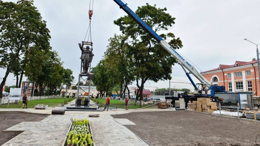  Восстановили  памятник Ленину