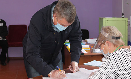 18 октября губернатор Брянской области  проголосовал  в Стародубском муниципальном округе  