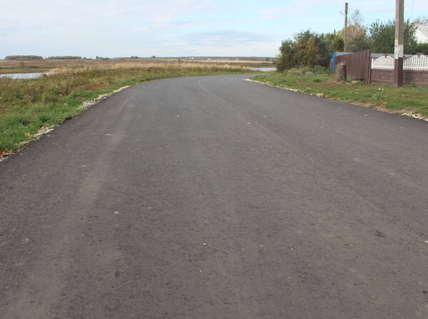 В брянском селе Новосёлки капитально отремонтировали дорогу по улице Красногорской