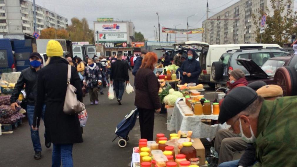 В Брянск на ярмарку выходного дня приехали 108 сельхозпроизводителей