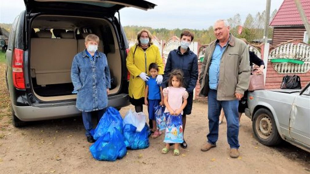 Благотворительную помощь получили семьи Рогнединского района Брянщины