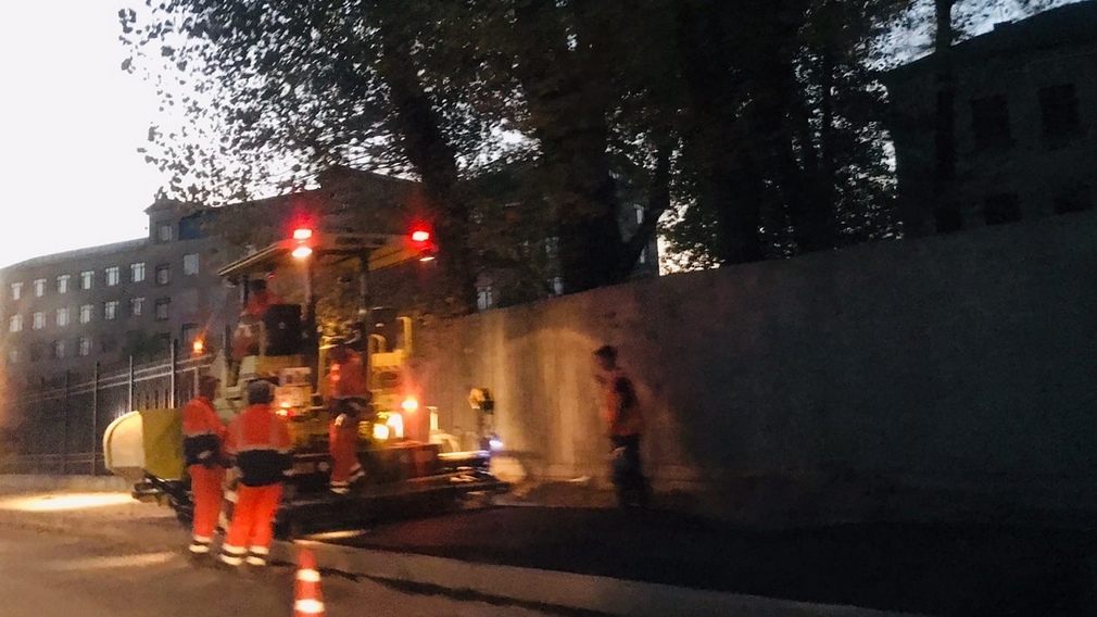 В Брянске вдоль завода «Ирмаш» появился тротуар