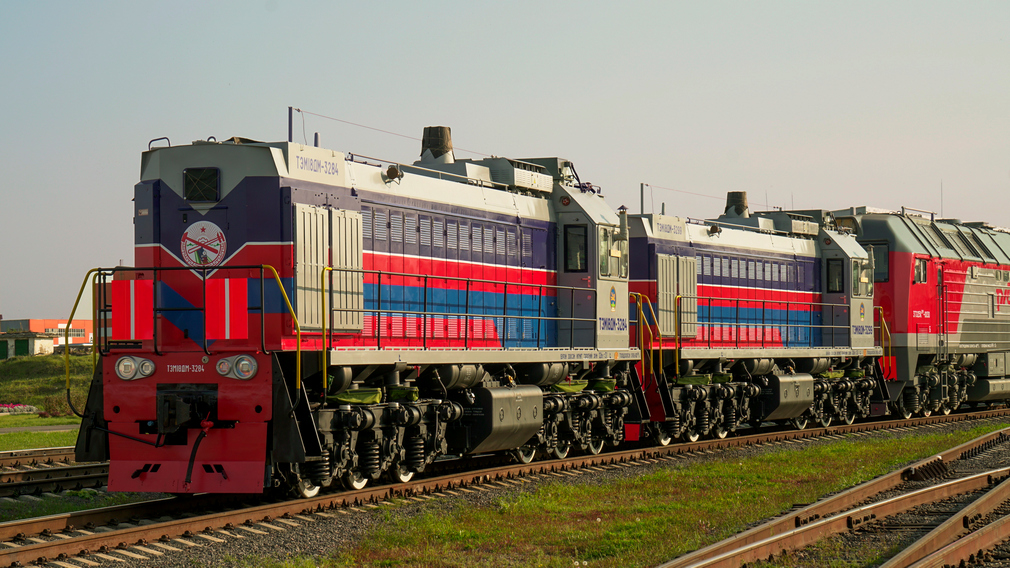 Брянский машзавод поставил в Монголию 2 маневровых тепловоза