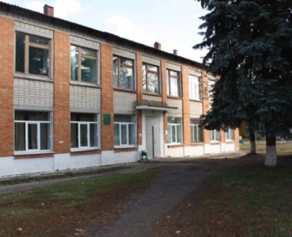 В брянской Добруни отремонтировали детскую школу искусств