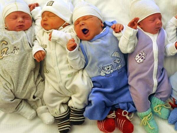 В Брянске новорожденных в 2020 году чаще всего называли Полина и Максим