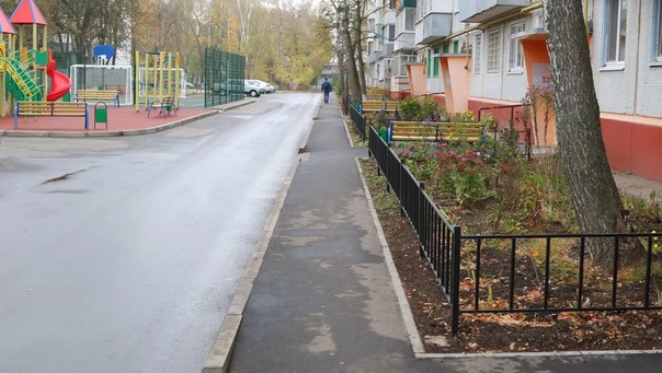 В Бежицком районе Брянска благоустроили дворовую территорию