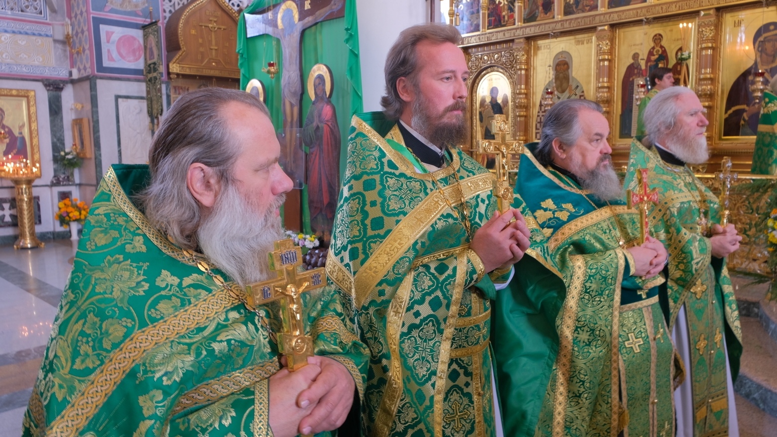 Благочинный Карачевского церковного округа принял участие в соборном богослужении