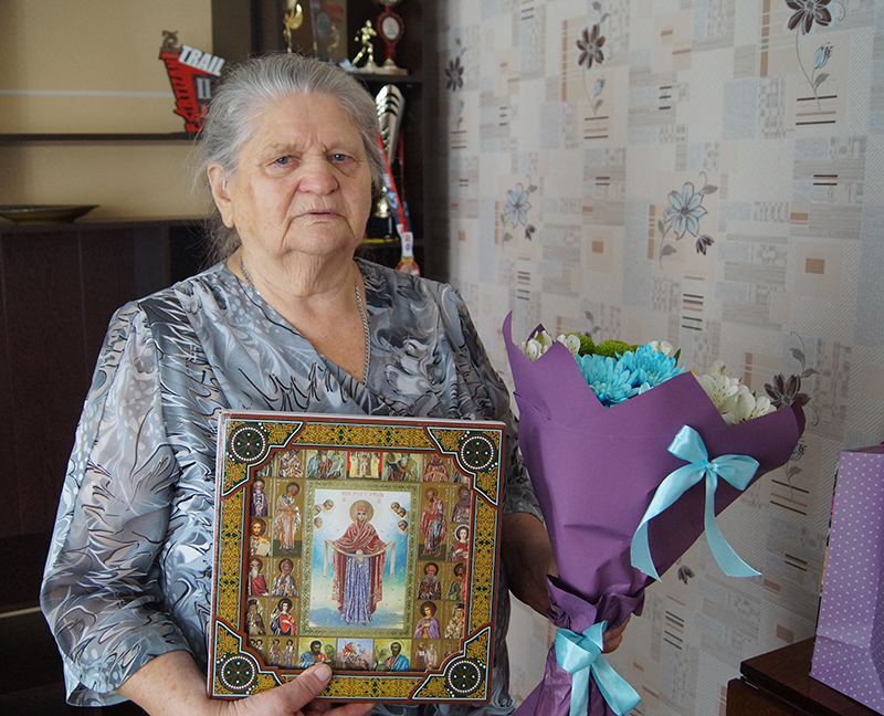 Зажженный вами не погаснет свет