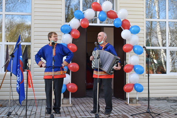 После реконструкции торжественно открылся сельский Дом культуры в Клетнянском районе