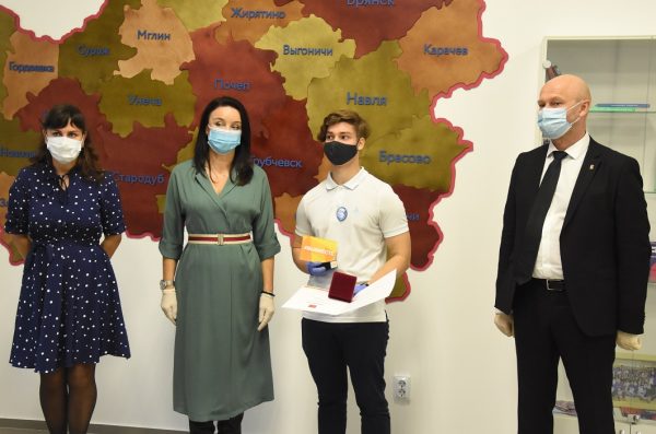 Брянские волонтеры награждены Грамотой Президента РФ и памятной медалью «Мы Вместе»