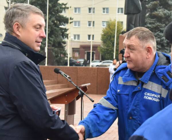 Брянская область в октябре получила еще 32 автомобиля скорой помощи