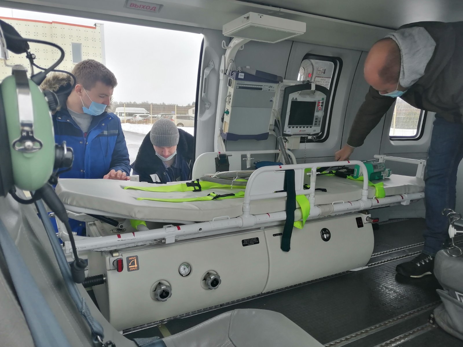 В Брянскую область прибыл современный медицинский вертолёт «Ансат»