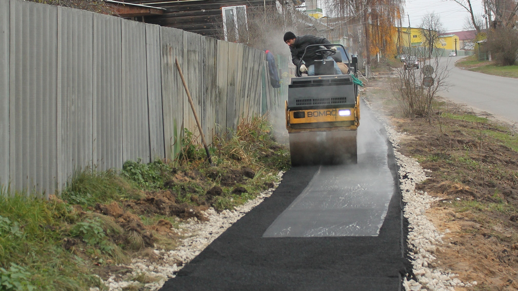 В брянском Стародубе завершается капитальный ремонт улицы Ленина
