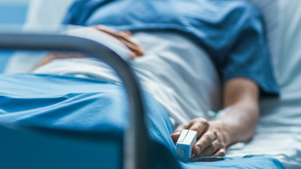 «Страшная ломота в теле и трудно дышать»: жительница Клетни о неизвестности и страхе перед коронавирусом