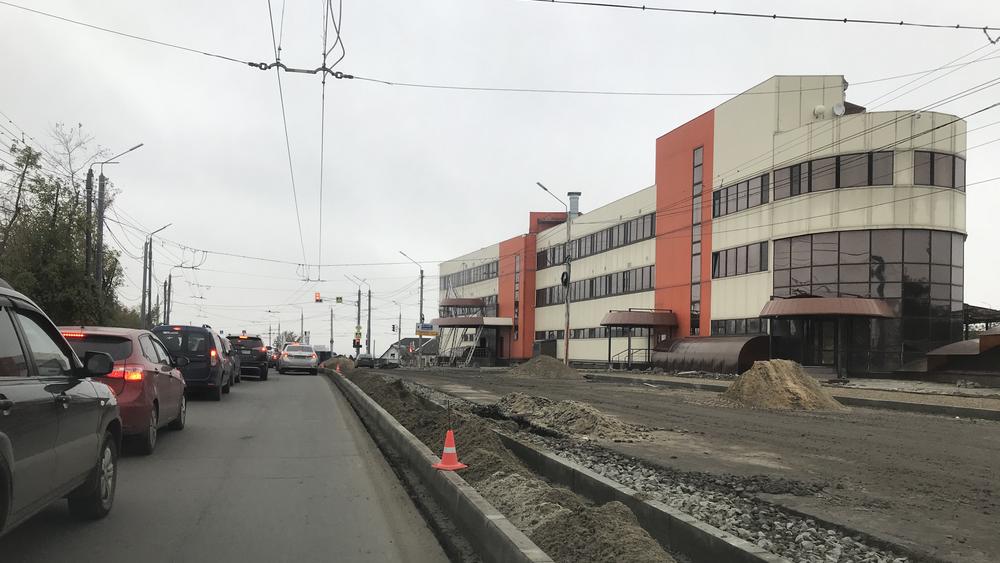 В Брянске на Городище появилась разделительная полоса новой дороги