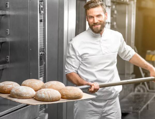 Телеграмм-канал «Чужак» выявил разницу в цене на хлеб в Орле, Смоленске и Брянске