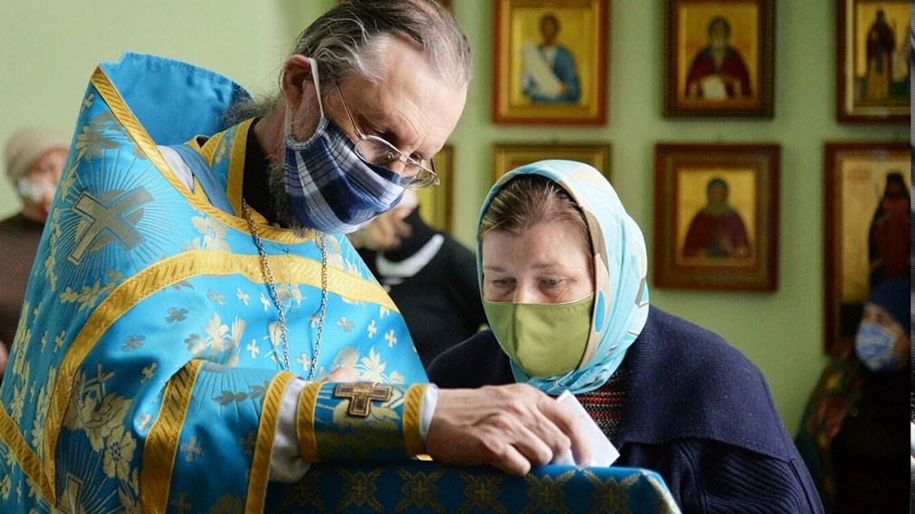 Брянских верующих призывают пока отказаться от походов в церковь