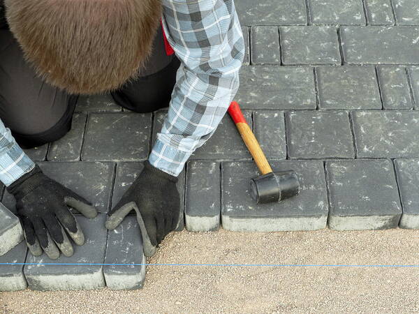 В брянской Жуковке продолжается комплексное благоустройство