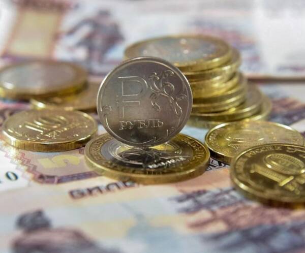 В Брянской области с 1 января МРОТ увеличится до 12792 рублей