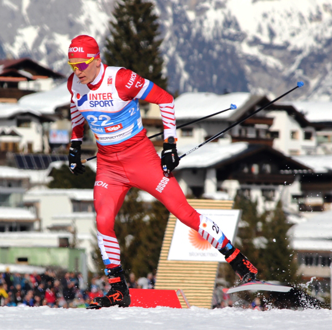   Наш земляк Александр Большунов стал вторым в гонке преследования на 15 км