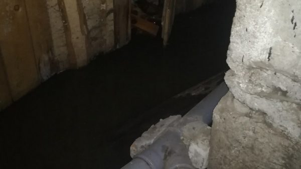 В Брянске устранили коммунальную аварию в доме на Абашева