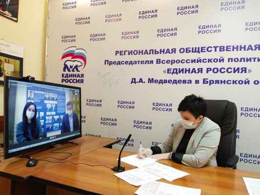 Валентина Миронова: Неделя онлайн — приёмов по теме ЖКХ показала, что основными вопросами граждан являются качество питьевой воды, водоснабжение, благоустройство территорий