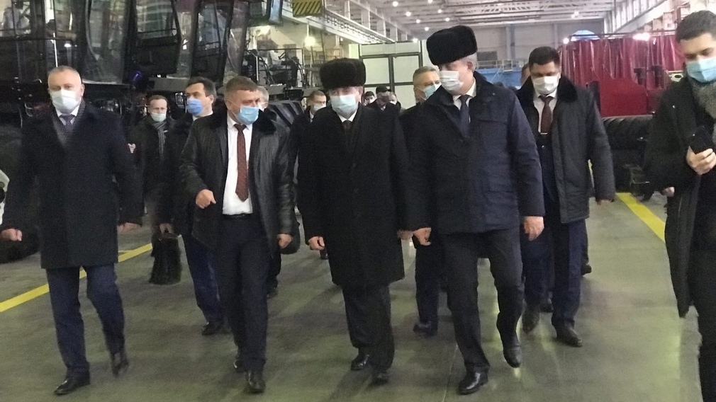 Посол Беларуси Владимир Семашко посетил «Бянсксельмаш»