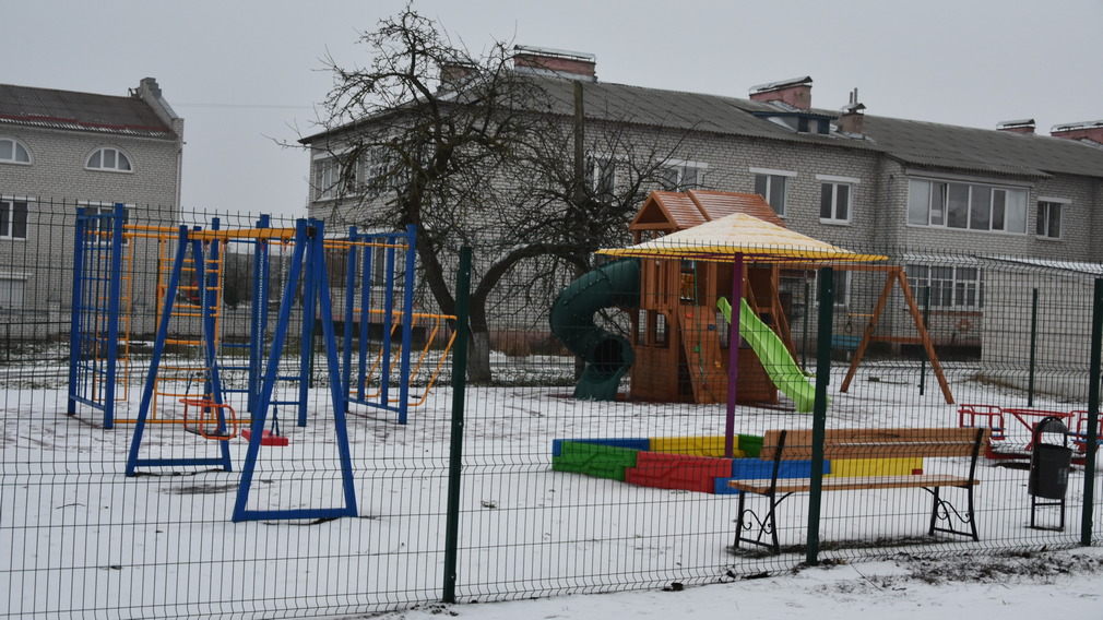 В Красной Горе обновили 3 дворовые территории за 3 млн рублей