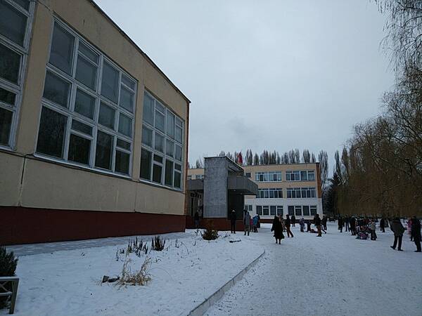 Брянской школе №60 исполнилось 35 лет