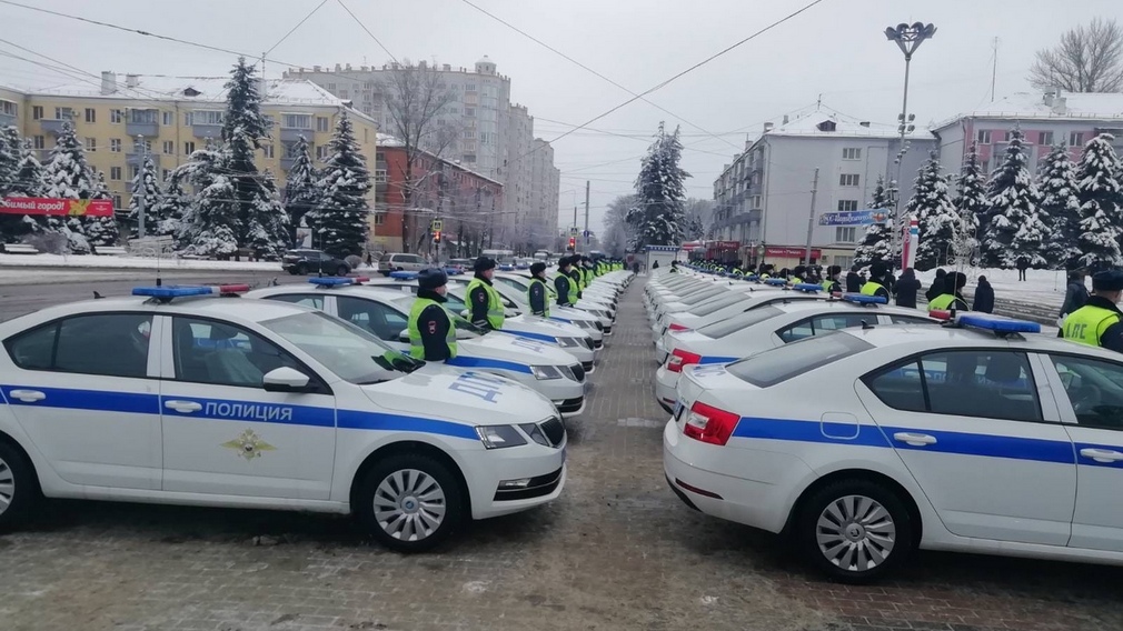 Автопарку брянской Госавтоинспекции вручили 47 единиц спецтехники